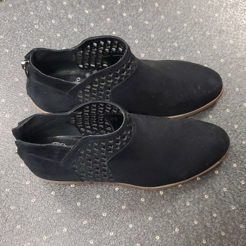 Black Low Heel Boots